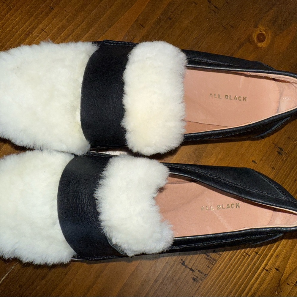 All Black‎ Women’s Loafers with Fur- Size 7 - Picture 5 of 8